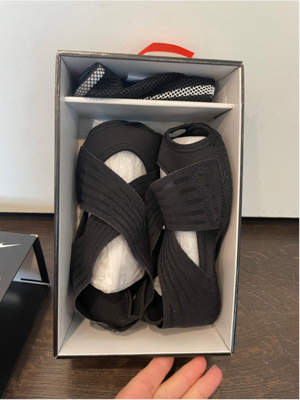 Women's Nike Studio Wrap 4 Athletic Shoes Black Size 9 Yoga Dance - Picture 2 of 11
